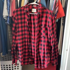 M super soft and breathable American Eagle shirt!